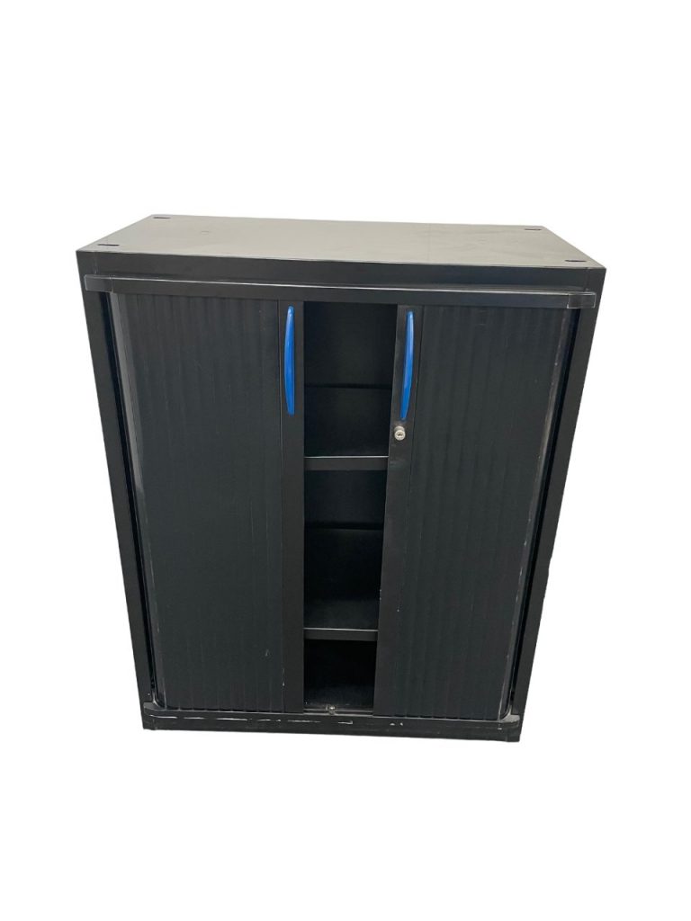 Armoire basse à rideaux occasion