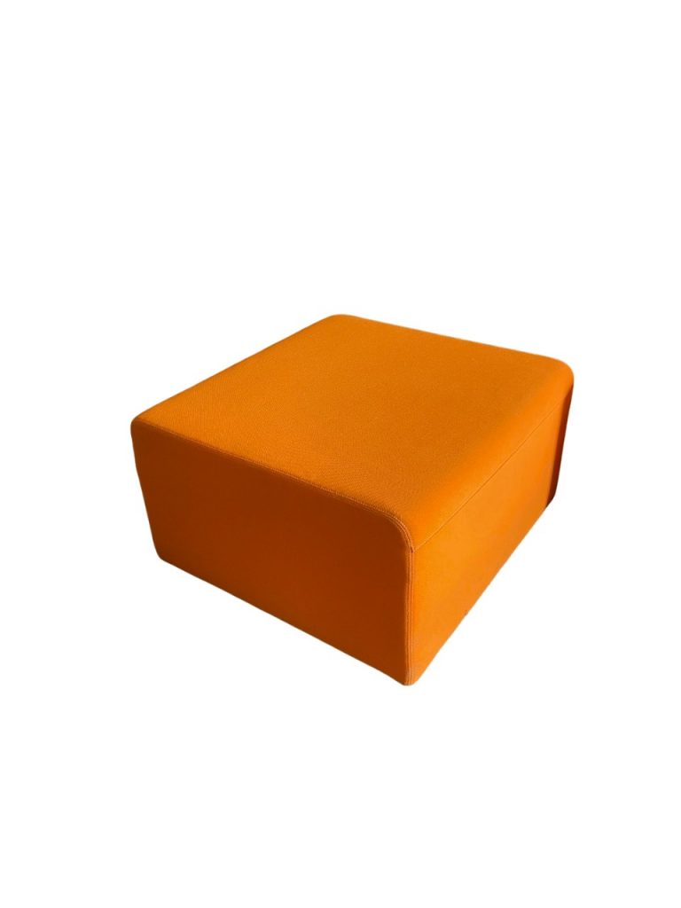 Chauffeuse / pouf