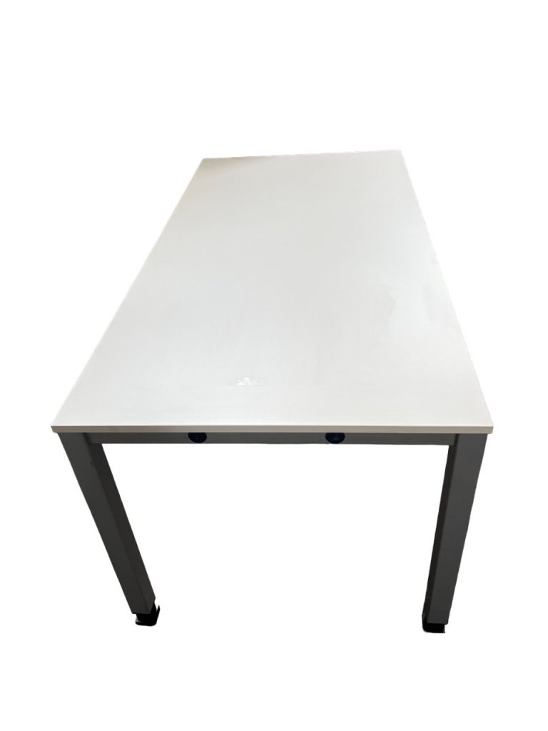 Bureau d'occasion