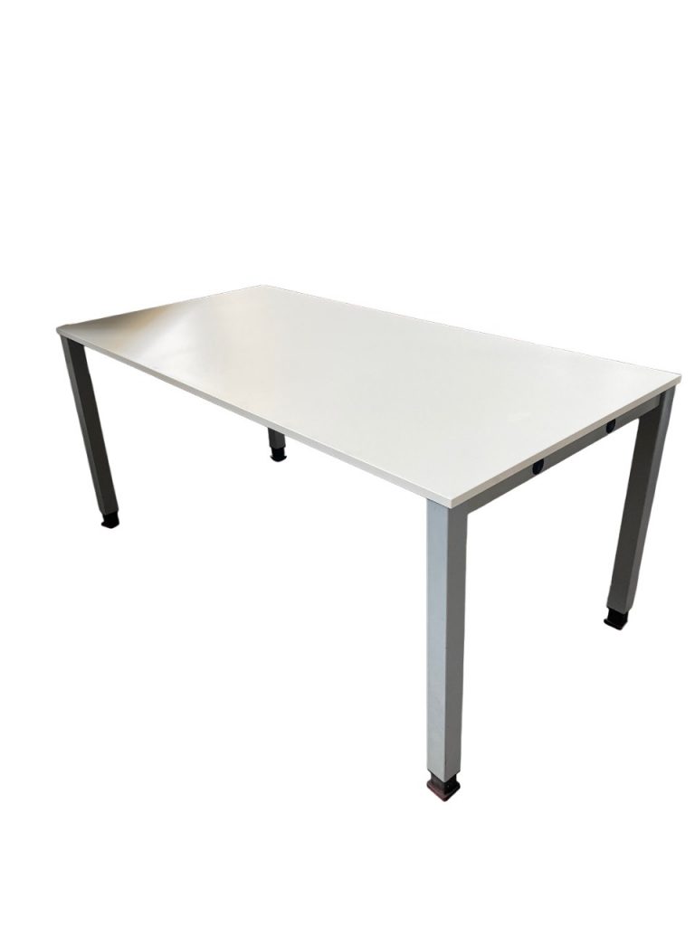 Bureau d'occasion