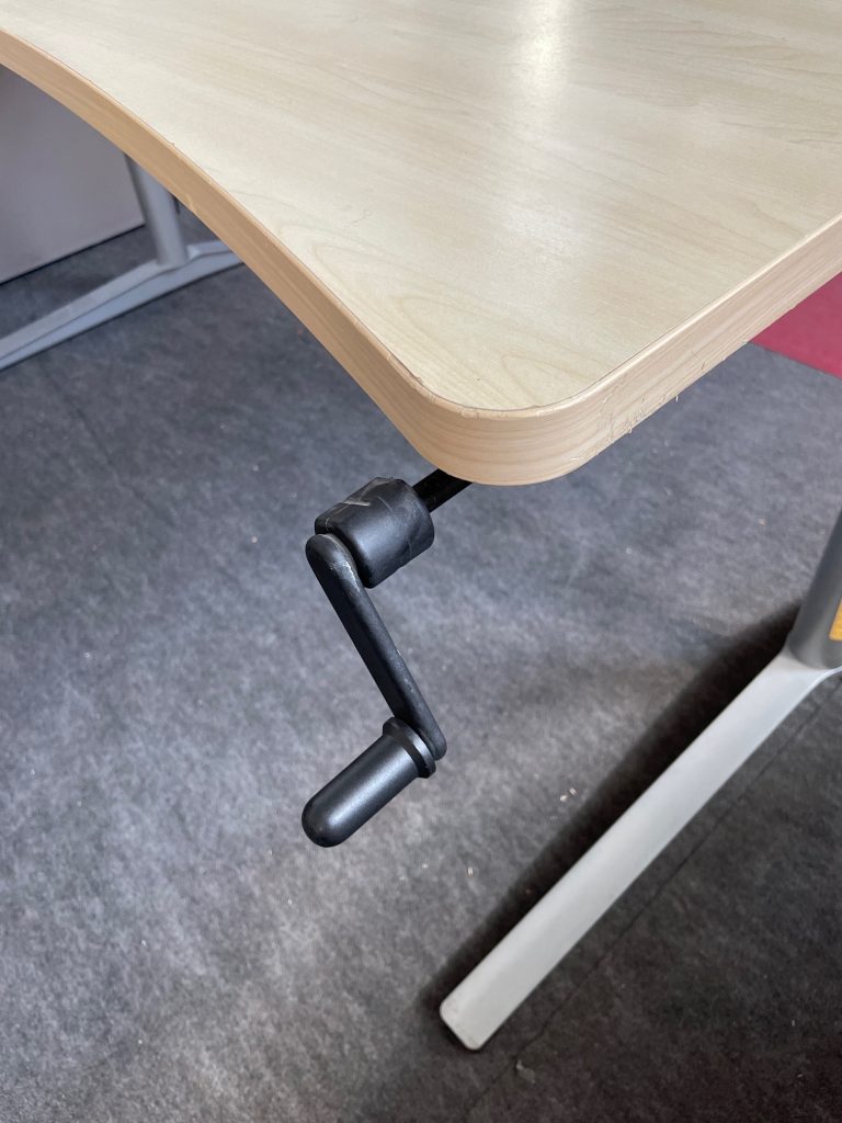 Bureau hauteur réglable