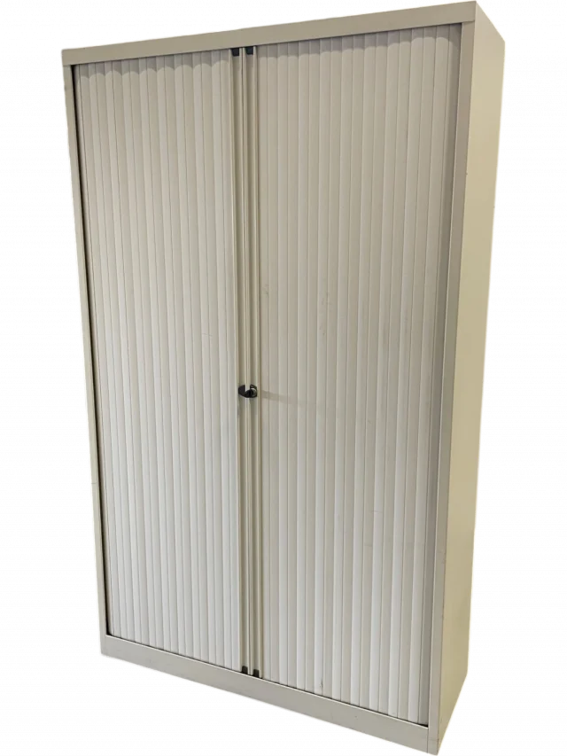 Armoire de bureau métallique