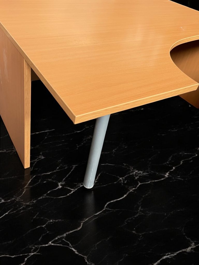 Bureau compact retour gauche