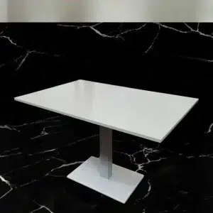 SAINT-ANDIOL Table de restauration