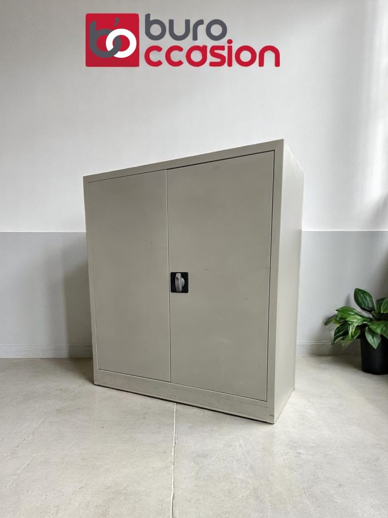 Armoire basse métal