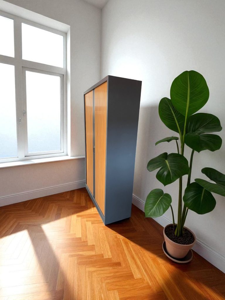 Armoire haute à rideaux