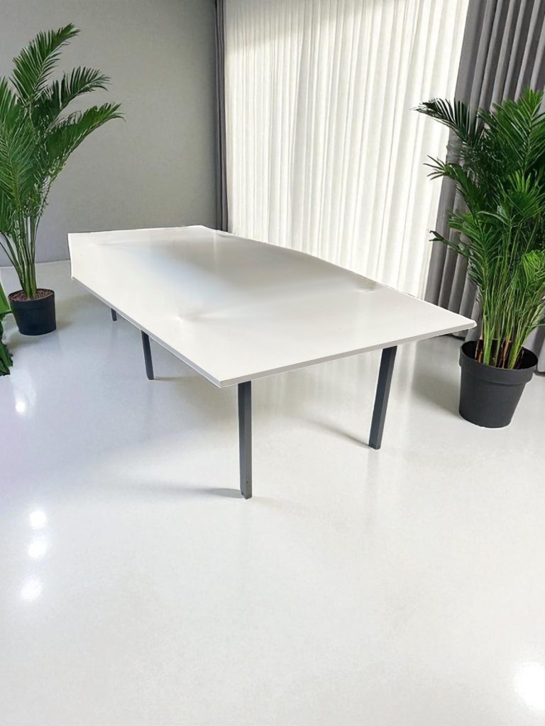 Table de réunion