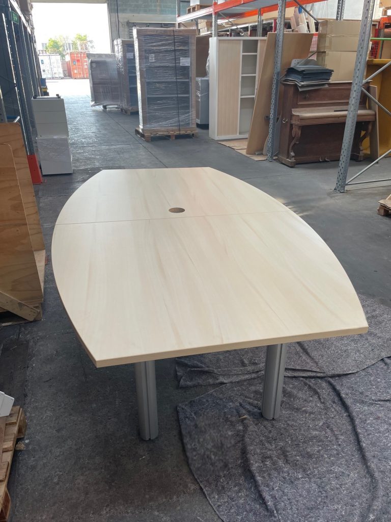 Table de réunion