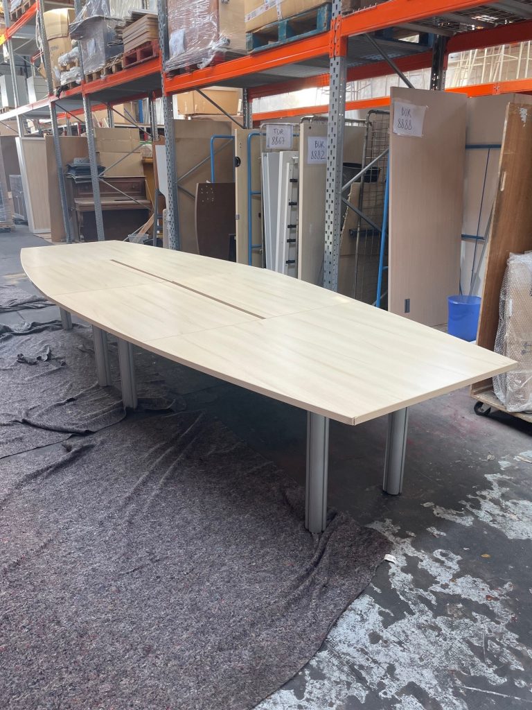 Table de réunion