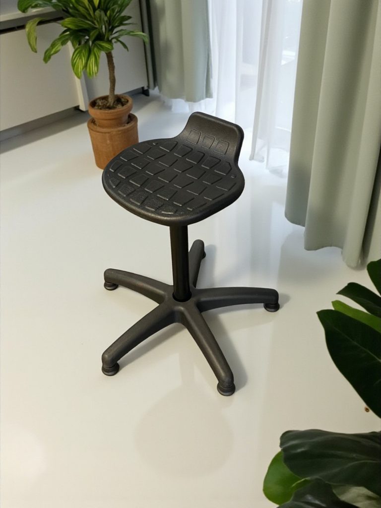 Tabouret de laboratoire