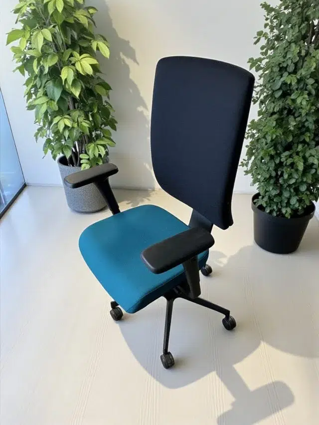 SAINT-ANDIOL Fauteuil de travail neuf déclassé
