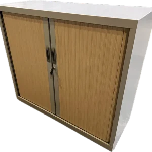 SAINT-ANDIOL Armoire à rideaux