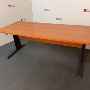 Bureau droit poirier