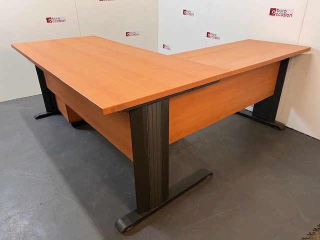 Bureau droit avec retour