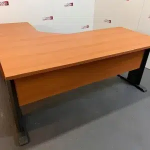 SAINT-ANDIOL Bureau compact retour à droite