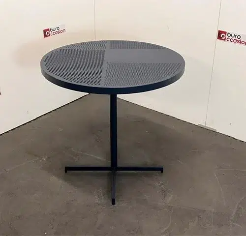 SAINT-ANDIOL Table de restauration neuf déclassé