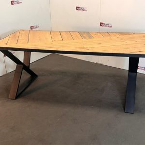 Table de réfectoire
