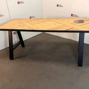 Table de réfectoire